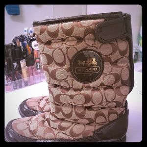Coach boots